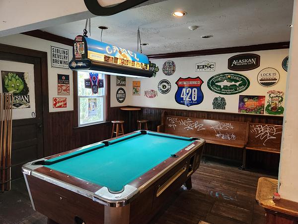 Edison's Pub