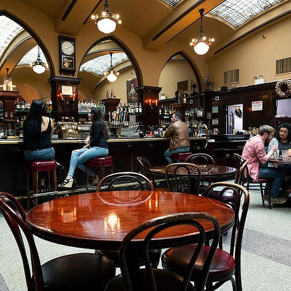 Huber's Cafe