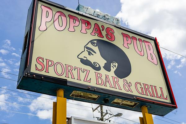 Poppa's Pub & Restaurant