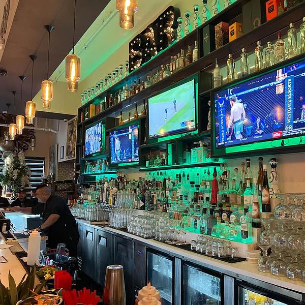 Martin's Cocina y Cantina