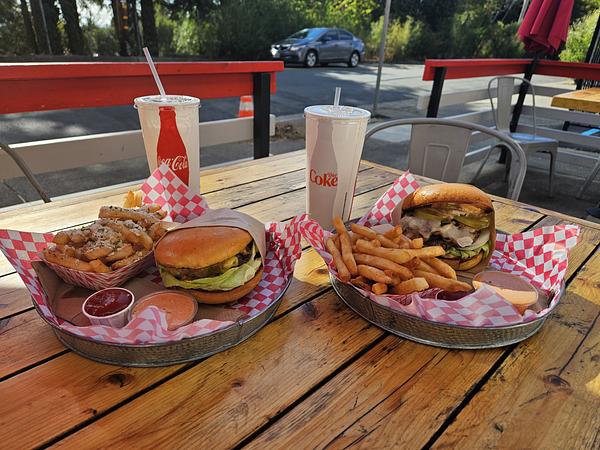 Pattys & Buns Burgers