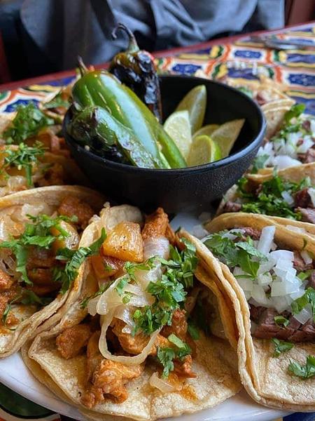 Mi Nueva Tierra Cantina/Cocina