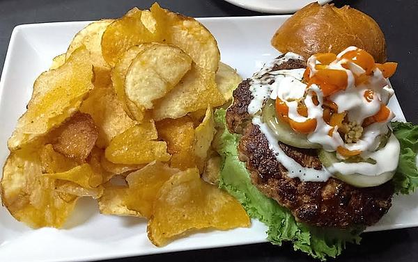 Magic Tree Pub & Eatery
