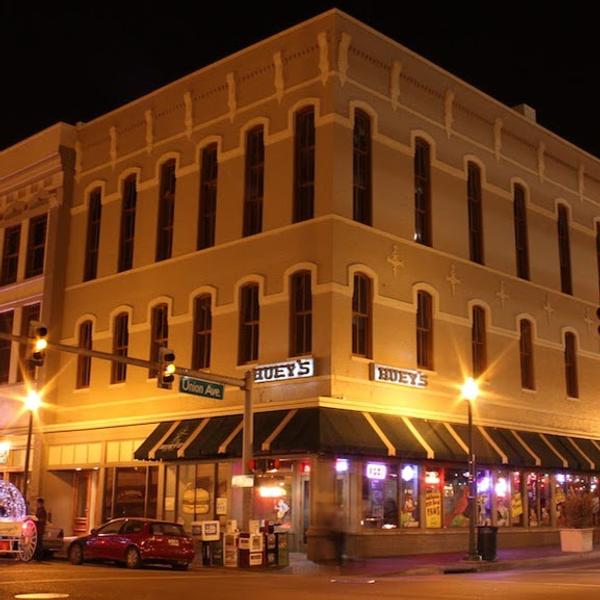 Huey's Downtown