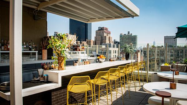 ART Midtown - Rooftop Bars Midtown, NYC (Arlo Midtown)